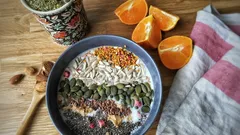 Co přidat do ovesné kaše: nutriční terapeutka uvádí 12 sytých a chutných variant